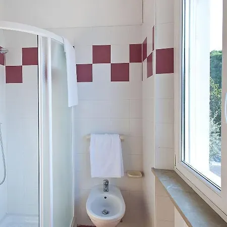 Hotel Rubino Nago-Torbole