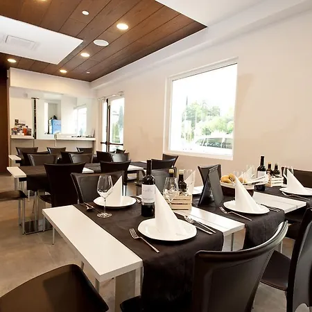 Rubino Hotel 3*
